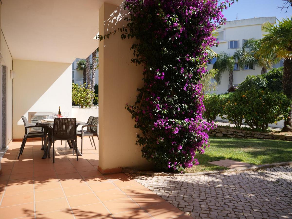 Spacious Near Porto De Mos Beach, Lagos. Apartamento