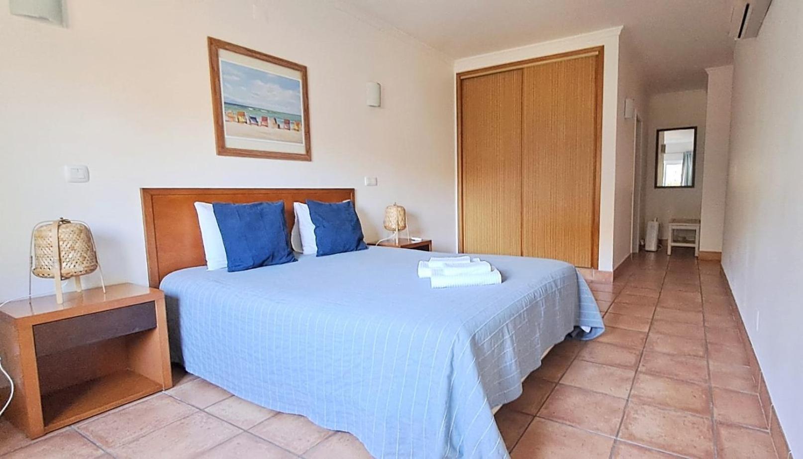 Spacious Near Porto De Mos Beach, Lagos. Apartamento
