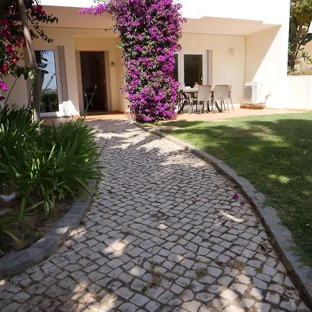 Spacious Apartment Near Porto De Mos Beach, Lagos. Exterior photo