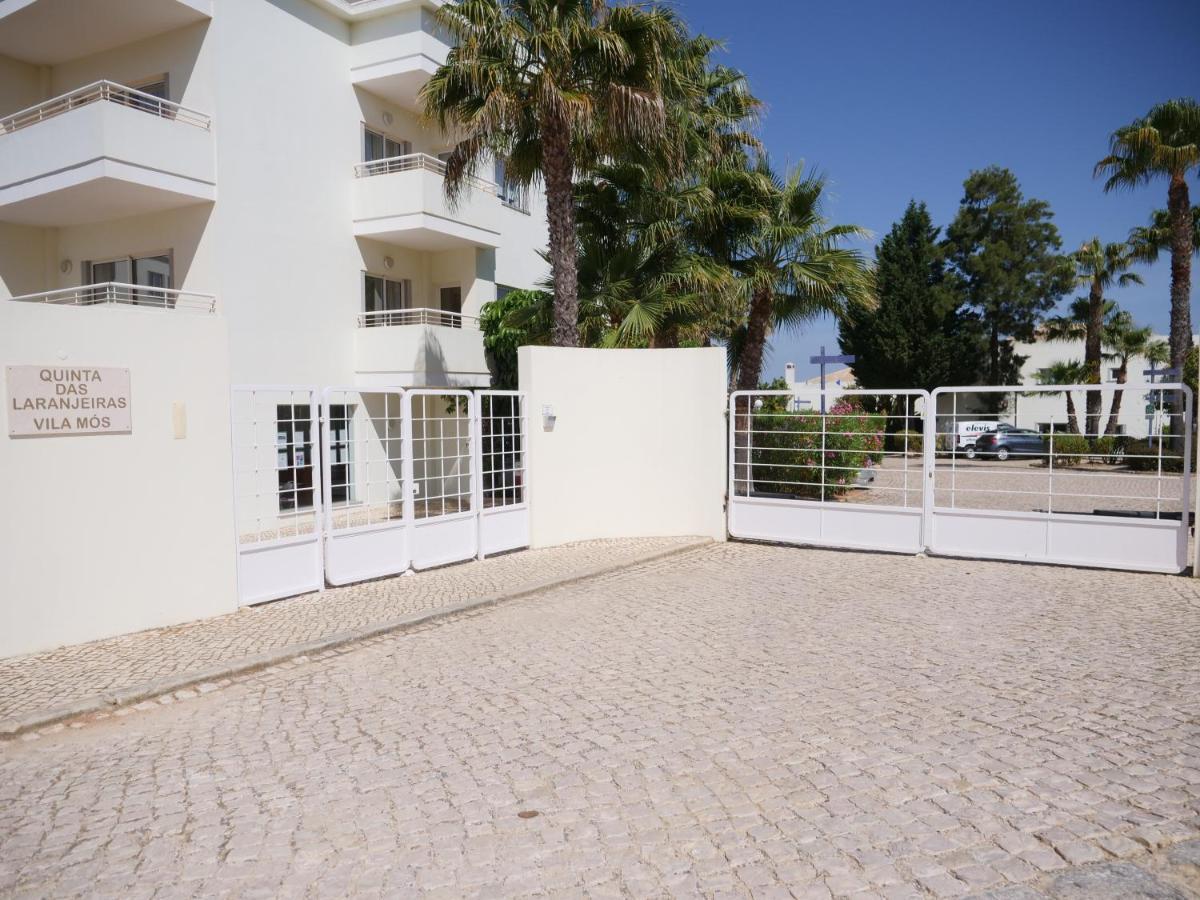 Spacious Near Porto De Mos Beach, Lagos. Apartment
