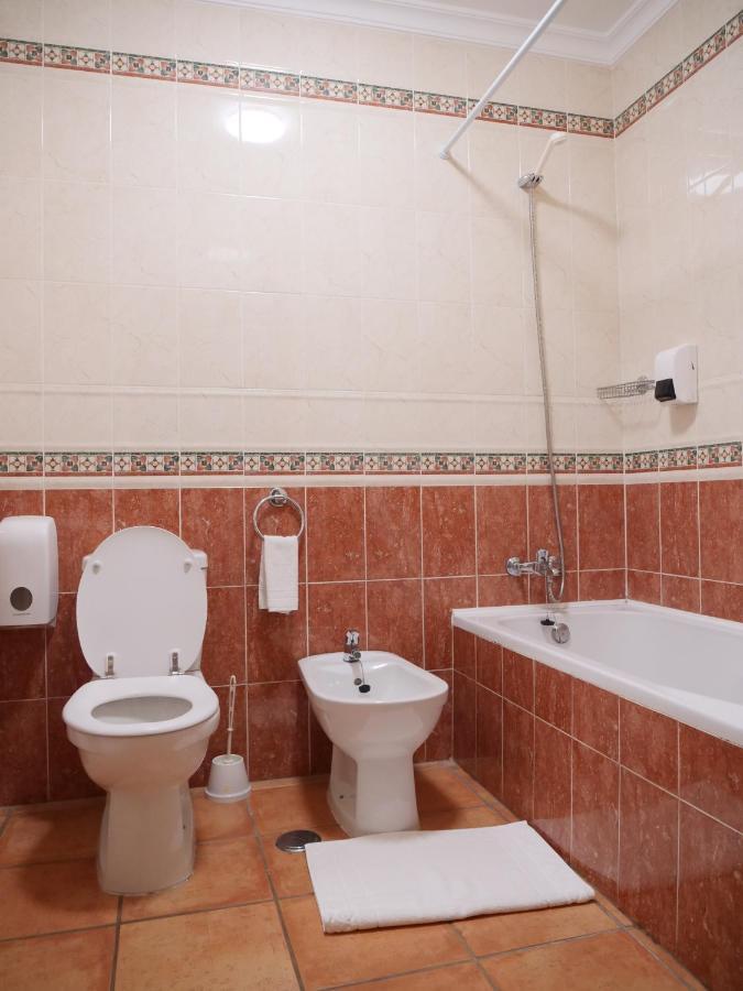 Apartment Spacious Near Porto De Mos Beach, Lagos.